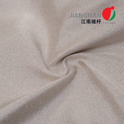 উচ্চ তাপমাত্রা পরিবেশে ঢালাই সুরক্ষার জন্য -50C থেকে 550C পর্যন্ত প্লেইন ওয়েভ স্ট্রাকচার টেক্সচারযুক্ত ফাইবারগ্লাস কাপড়